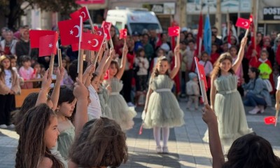 Lapseki’de Cumhuriyet coşkusu