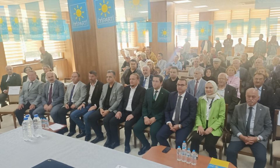 79218460_112210_iyi-parti-canakkale-merke